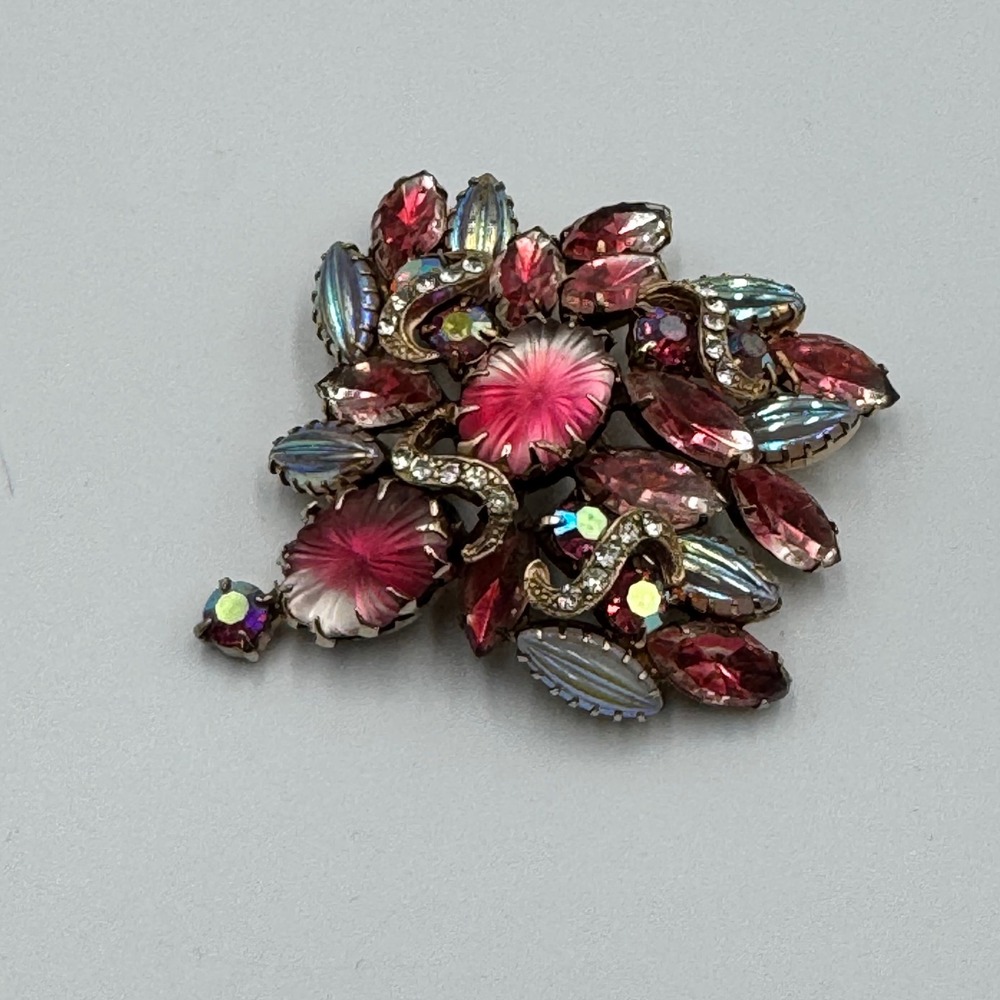 Vintage Pink Art Glass Rhinestone Brooch Gold Tone Aurora Borealis Floral Pin